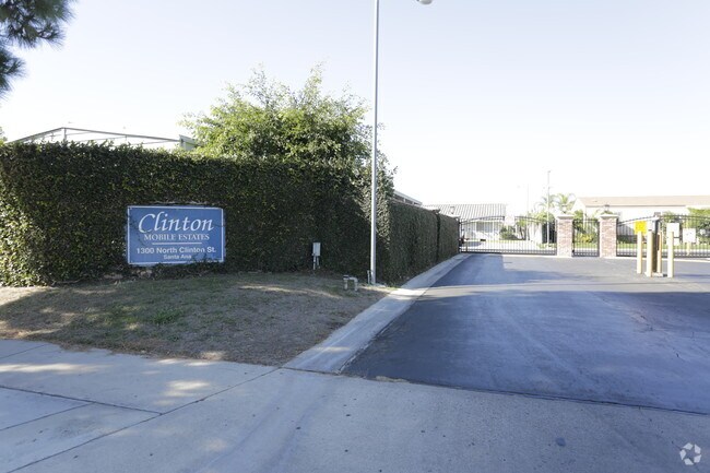 Building Photo - Clinton Mobile Estates