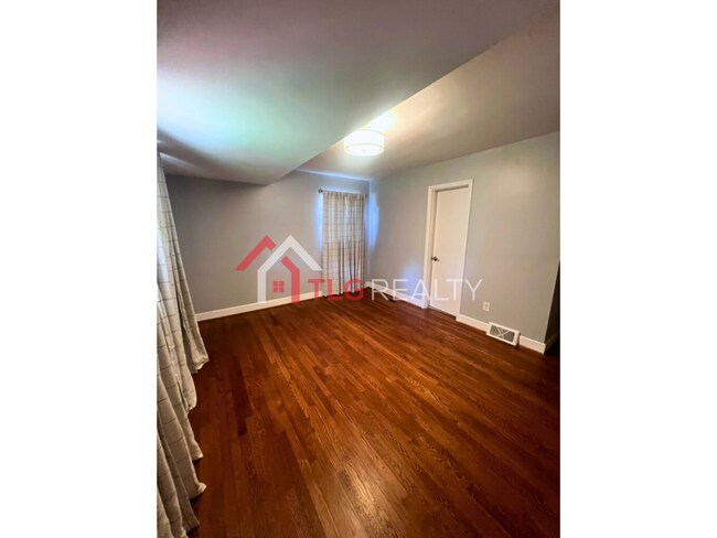 Building Photo - 4044 Somerdale Ln