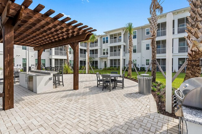 Building Photo - 2050 Griffon Rd