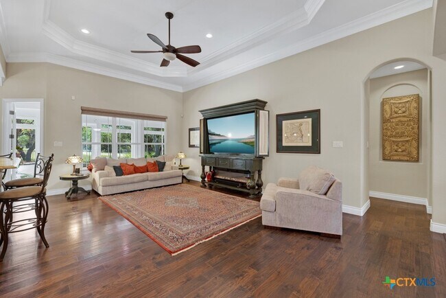 Building Photo - 1164 Fairway Dr