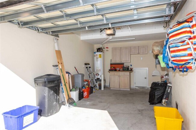 Building Photo - 824 Padua Ln