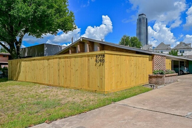 Building Photo - 4738 Merwin St