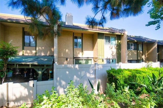 Building Photo - 531 Juniper Way