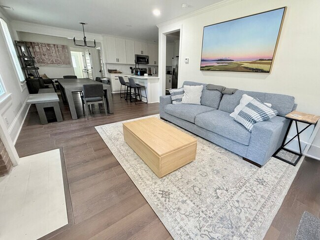 Building Photo - 2936 Oceola St