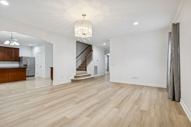 Building Photo - Located in the highly desirable McKays Mill community in Franklin, TN