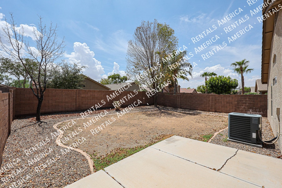 Building Photo - 42635 Colby Dr