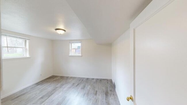 Building Photo - 820 N 13th St