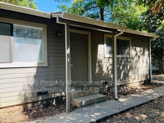 Building Photo - 9210 Goodspeed St