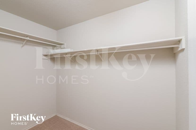 Building Photo - 7504 Forest Fern