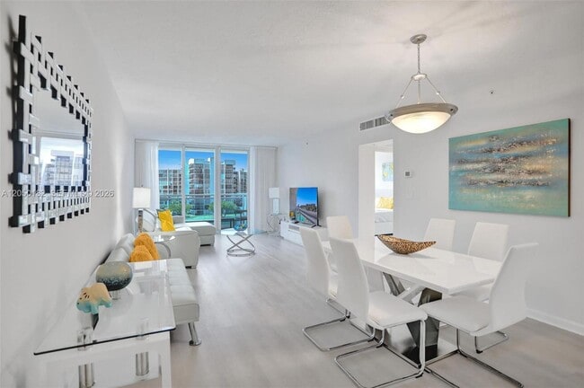 Building Photo - 3000 S Ocean Dr