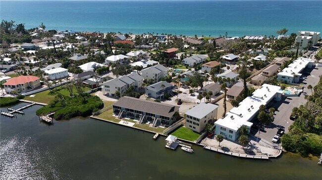 Building Photo - 5039 N Beach Rd