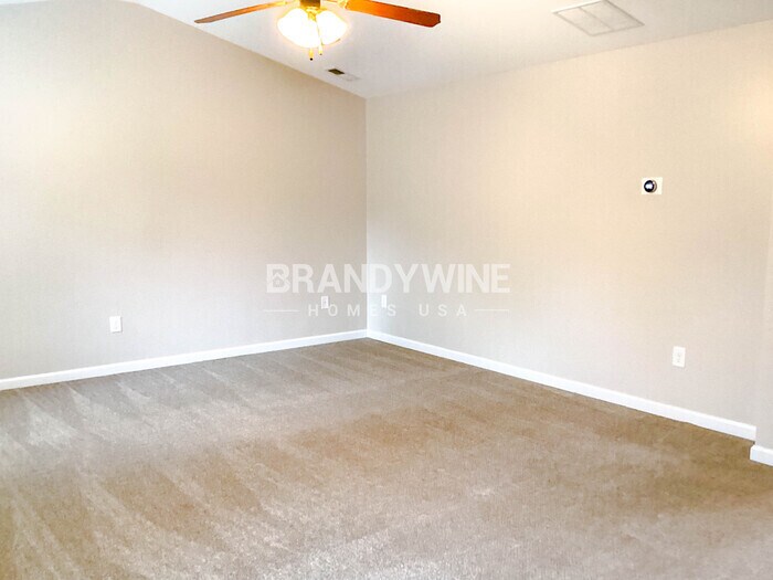 Building Photo - 355 Mary Dr