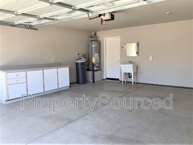 Building Photo - 857 Tannehill Dr