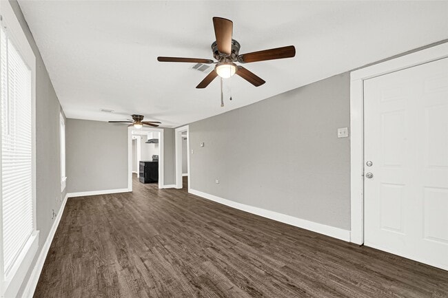 Building Photo - 6218 Woodrow St