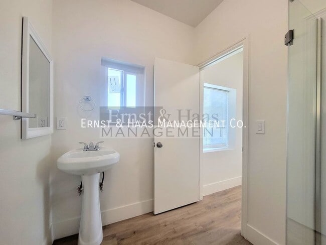 Building Photo - Brand New Cottage Studio Tiny Home! Great ...