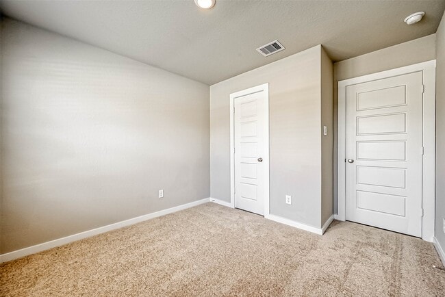 Building Photo - 2611 Westward Hl Dr