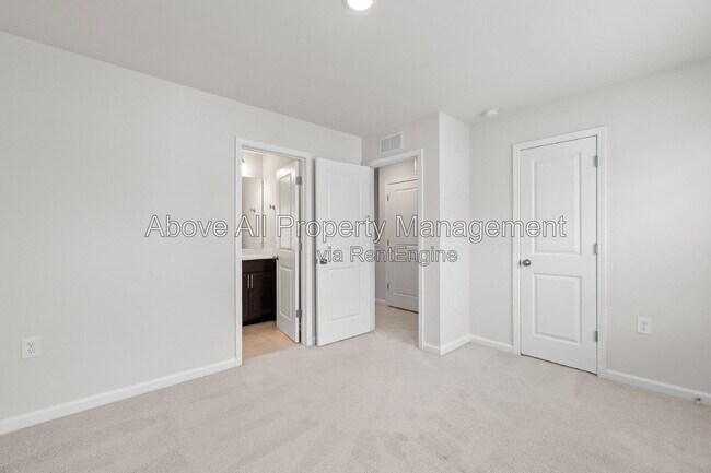 Building Photo - 1035 Shoreside Dr