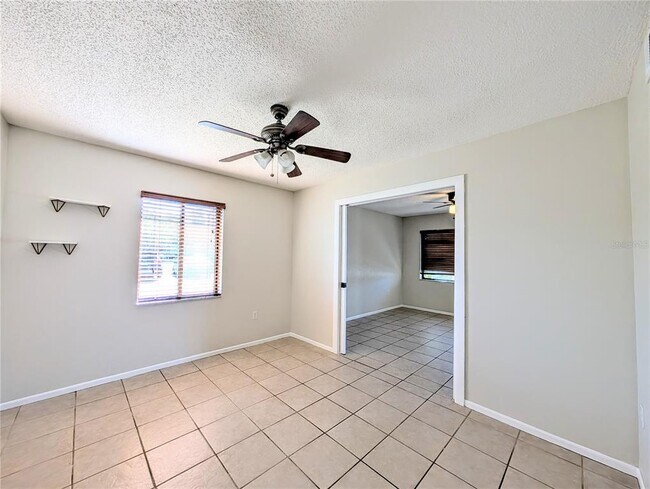 Building Photo - 1122 68th Ave Dr W