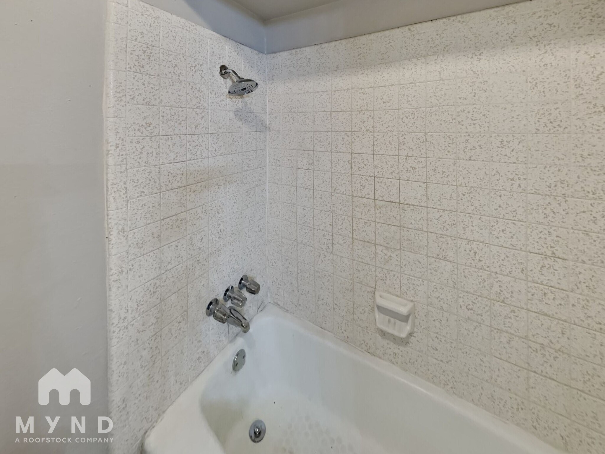 Building Photo - 312 Towne House Ln