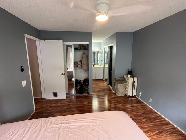 Building Photo - Sun Rise 2 bedroom