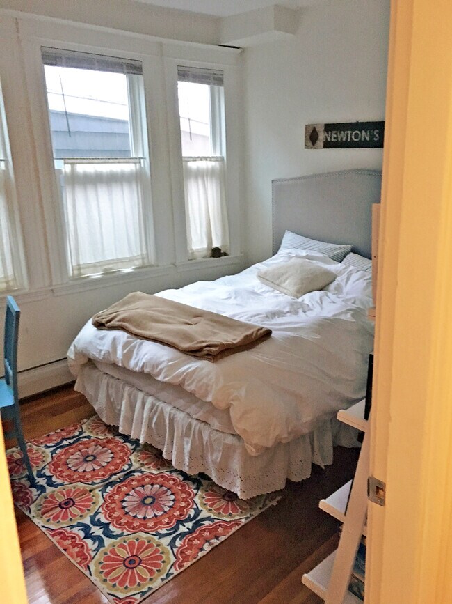 Building Photo - 248 Summer St