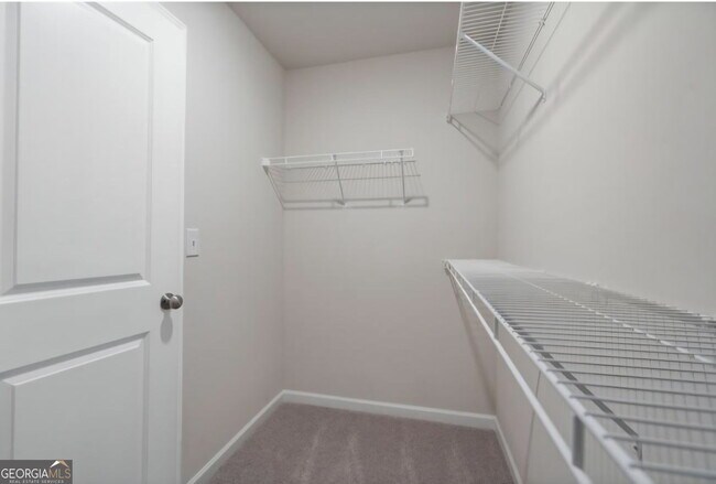 Building Photo - 213 Matson Run SW