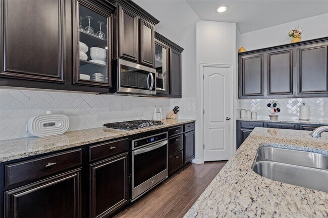 Building Photo - 1124 Diamond Dove Dr