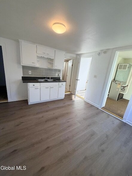 Building Photo - 200 Mohawk St