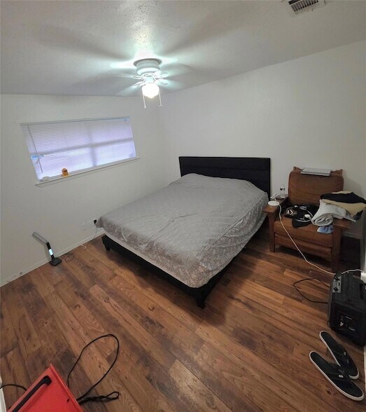Building Photo - 15208 Spring Hill Ln