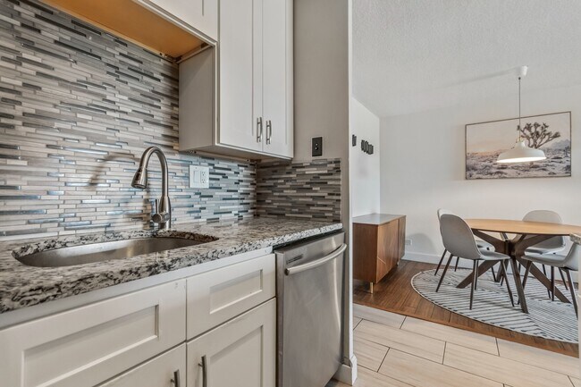 Building Photo - 4800 Hale Pky