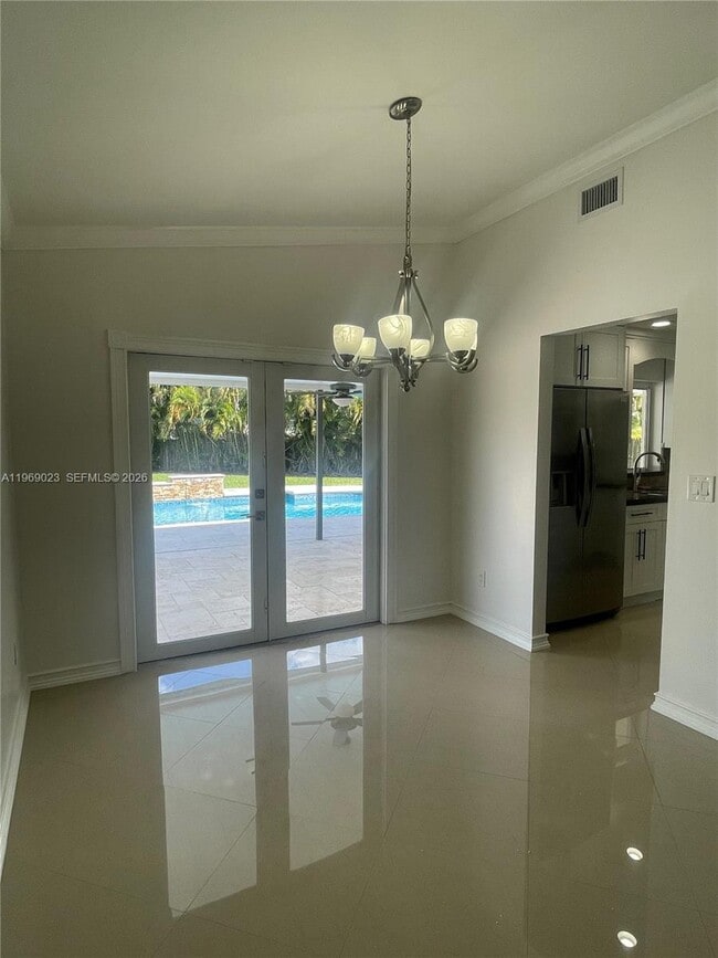 Building Photo - 4960 SW 119th Ave