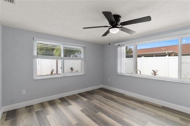 Building Photo - 7415 San Salvadore Dr