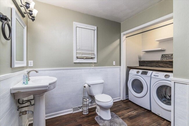 Building Photo - 5708 Bridlewood Dr