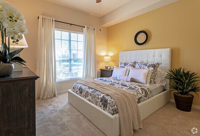 1BR, 1BA - 864SF - The Sarasota - Madison Gateway