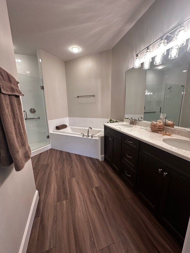Building Photo - 9241 Bayberry Bend