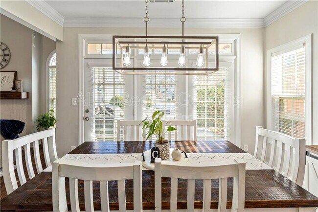 Building Photo - 203 Lenox Dr