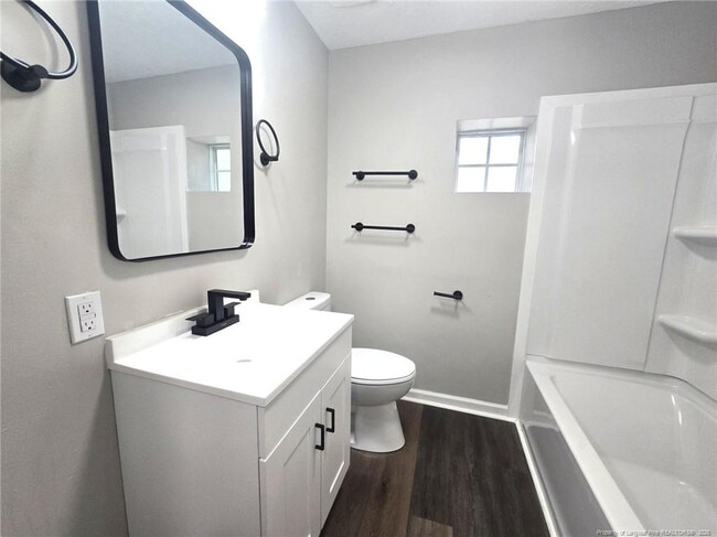 Building Photo - 874 W Orange St