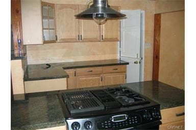 Building Photo - Winnetka 3+2 Redone In and Out