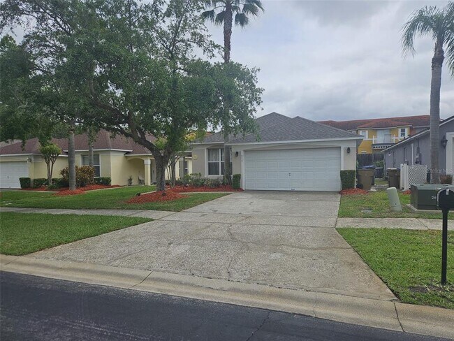 Building Photo - 913 Lake Berkley Dr