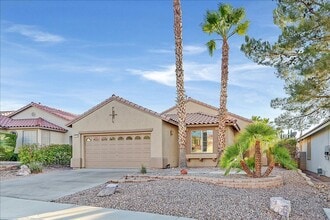 Building Photo - 3 Bedroom, Single Story Home in Seven Hills