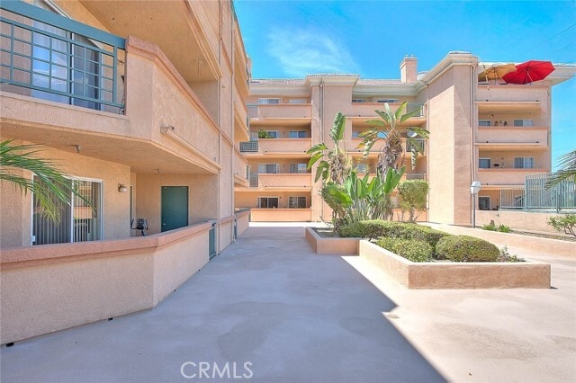 Building Photo - 11410 Brookshire Ave