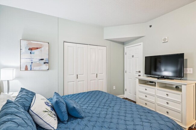 Building Photo - 104 Gulfside Ct