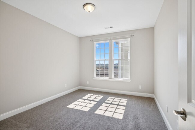 Building Photo - **UPGRADED 2022-BUILT HOME IN DESIRABLE NE...