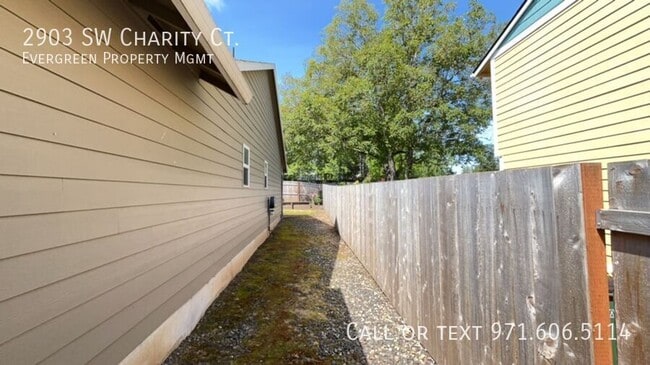 Building Photo - 2903 SW Charity Ct