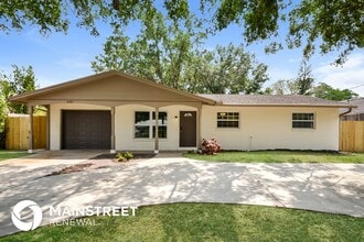 Building Photo - 4680 Cronin Dr