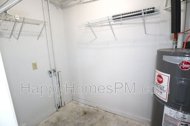 Building Photo - 1721 Boone Hall Dr