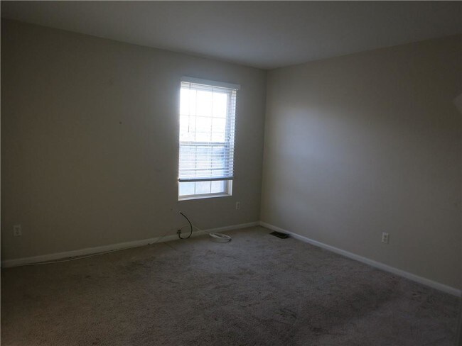 Building Photo - 17542 Gateway Cir