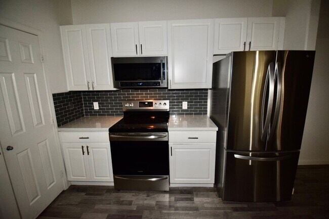 Building Photo - Great 2 bedroom 2 bathroom Mesa Condo