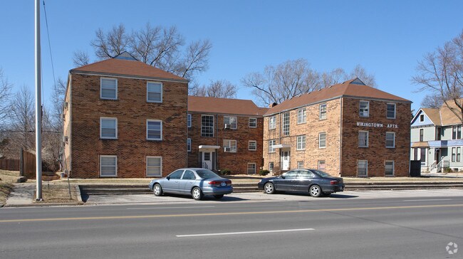 Primary Photo - Vikingtown Apts.