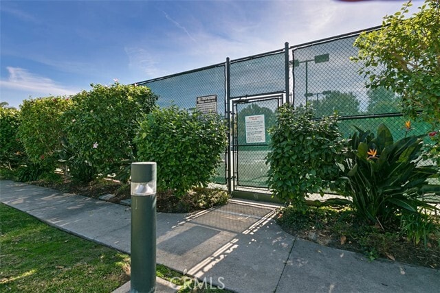 Building Photo - 18 Glen Cove